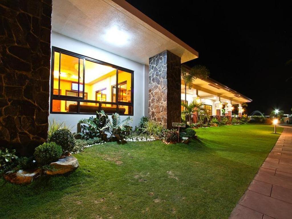 La Suena Brisa Beach Resort And Events Place Μπατάνγκας Εξωτερικό φωτογραφία
